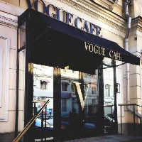   - Vogue Cafe     17  