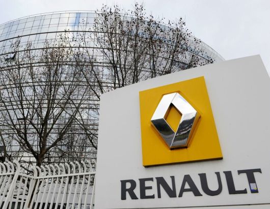   - Renault  15  