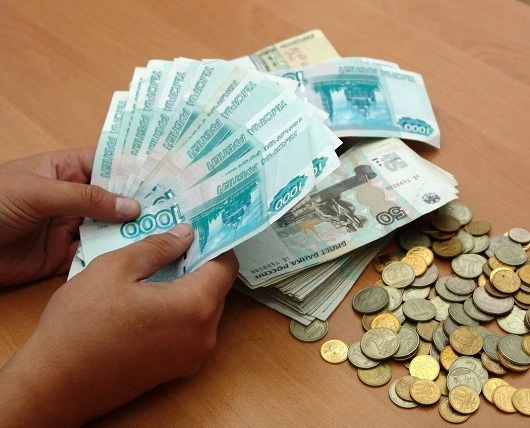 Финансы - Чистый убыток - 3,7 млрд. Нулевая динамика выручки. Все это - у Яндекса