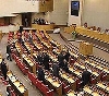 ����������� ������� - � ������� ������ ������������, ����������������� ��������� � ������� "� �������" � "� ���". 