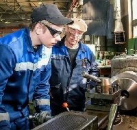 Новости Рынков - Рабочие профессии: почему они снова в моде и кто выбирает этот путь
