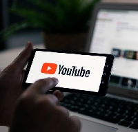 - Сколько критериев использует YouTube для персонализации контента?