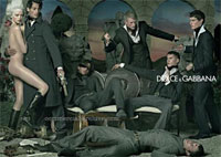 Финансы - Рекламу Dolce & Gabbana обвинили в пропаганде насилия