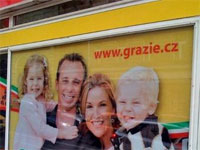  - Пражский супермаркет использовал в рекламе частное фото