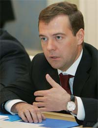  - Медведев поддержал передел рынка телерекламы