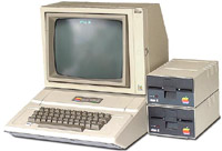  - 35 лет назад Apple выпустила компьютер Apple II