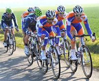 Финансы - Голландский банк разорвет контракт с велокомандой из-за допингового скандала