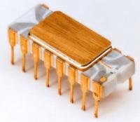  - 42 года назад Intel выпустила свой первый микропроцессор 