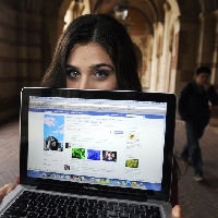 - Facebook хочет монетизировать свои аудиоформаты