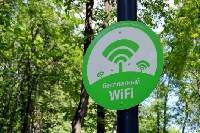   -        Wi-Fi  