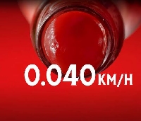 - Пробка со скоростью кетчупа. Ролик от Heinz и Burger King