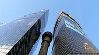 - Вертикальная улица
