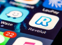  - Revolut  27     