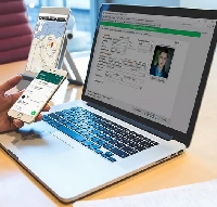 - Google в 20 раз любопытнее Apple
