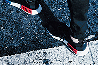 - Оптимистичный Adidas