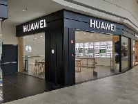  - Huawei закрывает магазины в России. Останется ли бизнес?