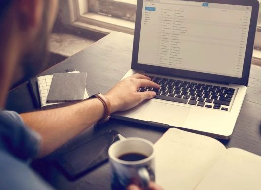 Новости Технологий - Маркетологи рыдают от счатья: LetsExtract Email Sender теперь доступен в России