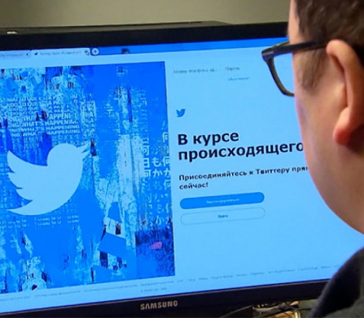   - Twitter     :  ,  