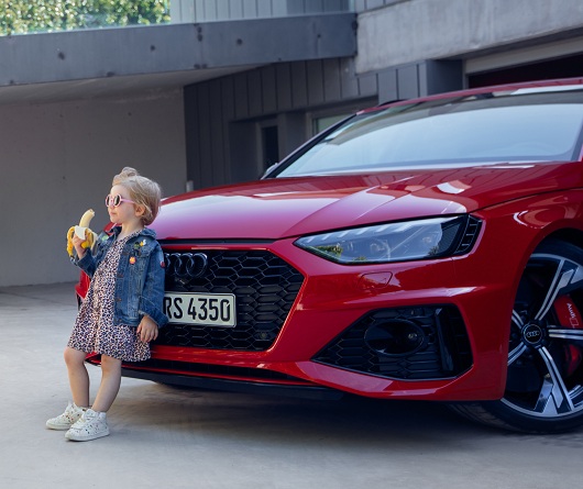 Дизайн и Креатив - Реклама Audi с маленькой девочкой возмутила интернет-пользователей