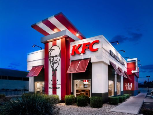 Новости Технологий - Жесты вместо слов. KFC ввела бесконтактный заказ на кассе