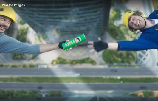 Новости Видео Рекламы - На какие безумства толкает Pringles?