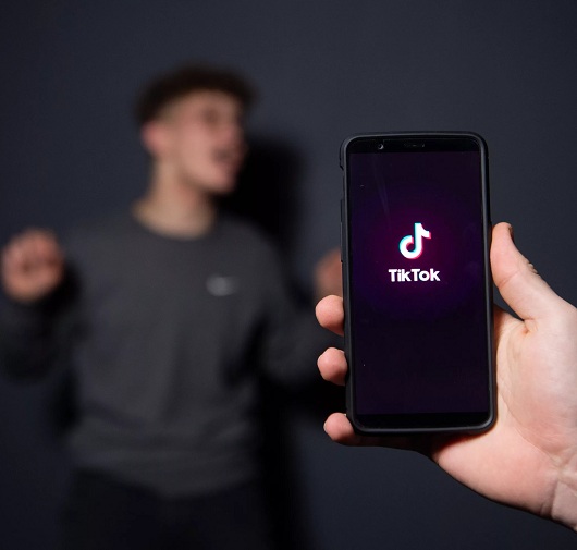 Социальные сети - TikTok прислушался к просьбам правительства России