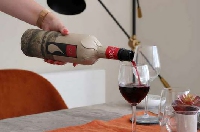  - Бумажная бутылка для вина от Frugalpac