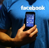 - Почему падает доверие к Facebook?